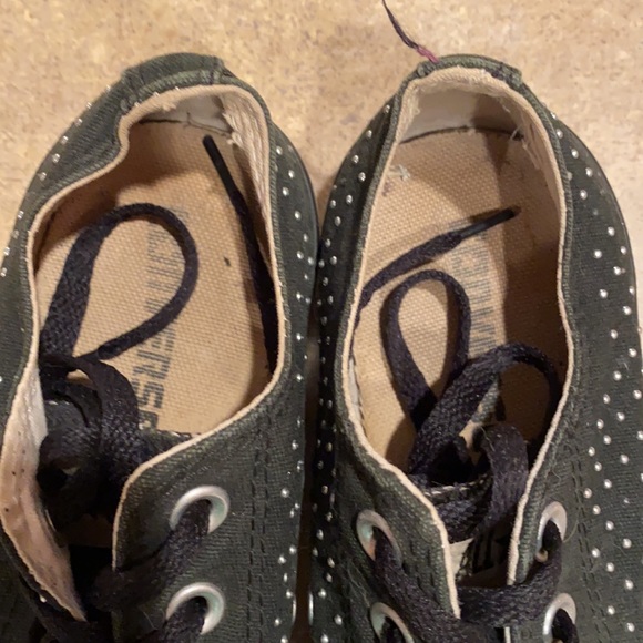 Women’s Converse shoes size 6 - Picture 4 of 10